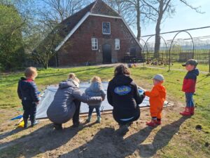 Feestelijke opening zandbak bij BJZB